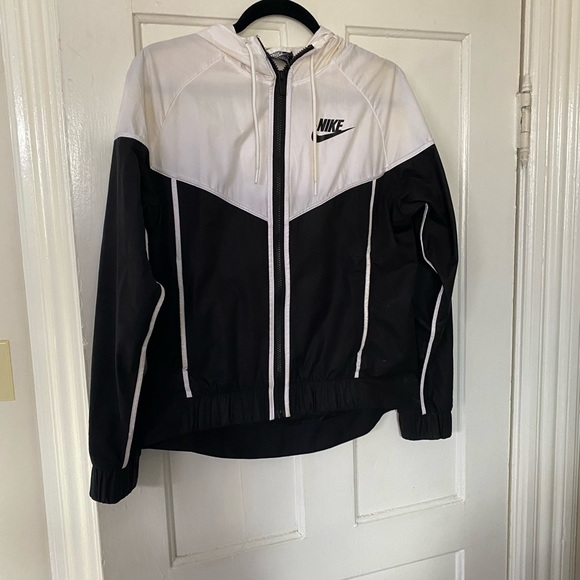 Nike windbreaker - Picture 2 of 3